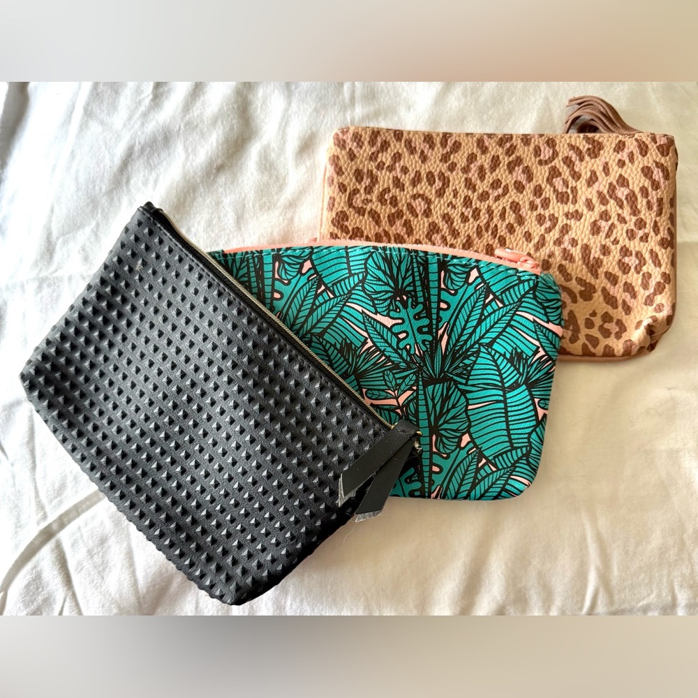 3 Ipsy Cosmetic Jewelry Bags Green Tropical Leaf Black Nubby Finish Leopard